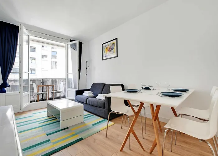 Bright Flat - 1br 4p - Javel